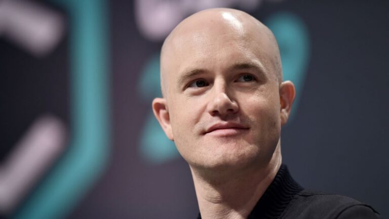 Coinbase CEO Warns: Ignoring Crypto Could Be ‘Political Suicide’ – How the 2024 Election is Shaping the Future of Digital Assets